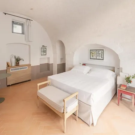 Masseria Auraterrae 滨海波利尼亚诺