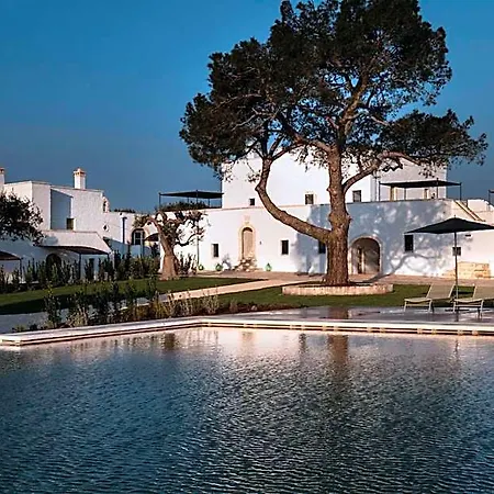 ホテル Masseria Auraterrae 5*
