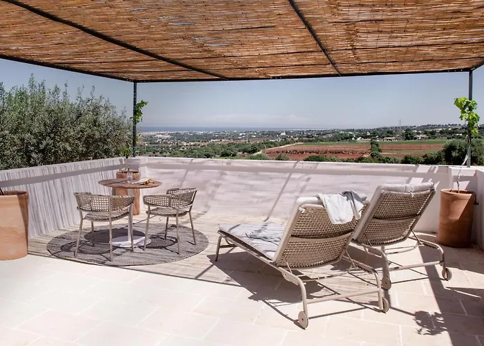 Hotel Masseria Auraterrae 5*
